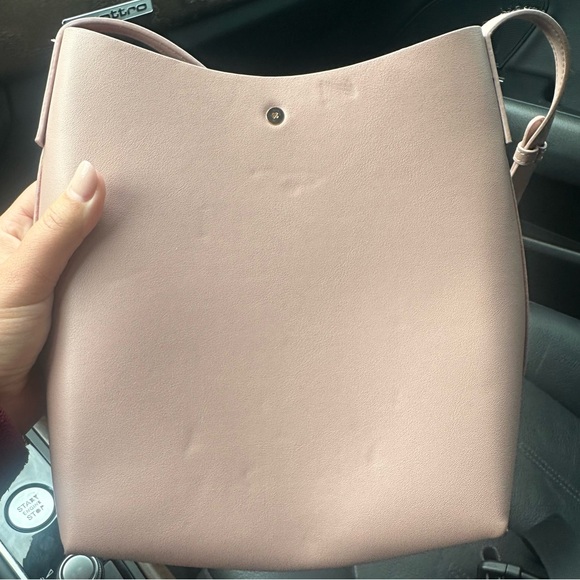 SAMARA Shoulder Bag / Medium Crossbody - Picture 10 of 11